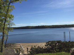 8 North Rd, Oyster Bay Cove, NY 11771