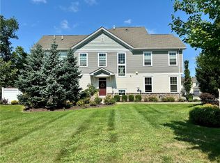 1 Fieldstone Dr, Middletown, NY 10940