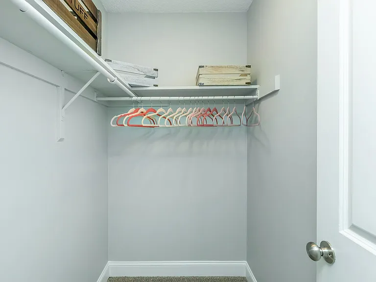 Brighton Valley Apts — Photo 13