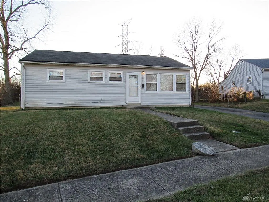 4976 Marburn Ave photo 1