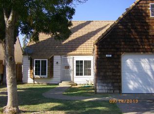 177 W Rialto Ave, Clovis, CA 93612