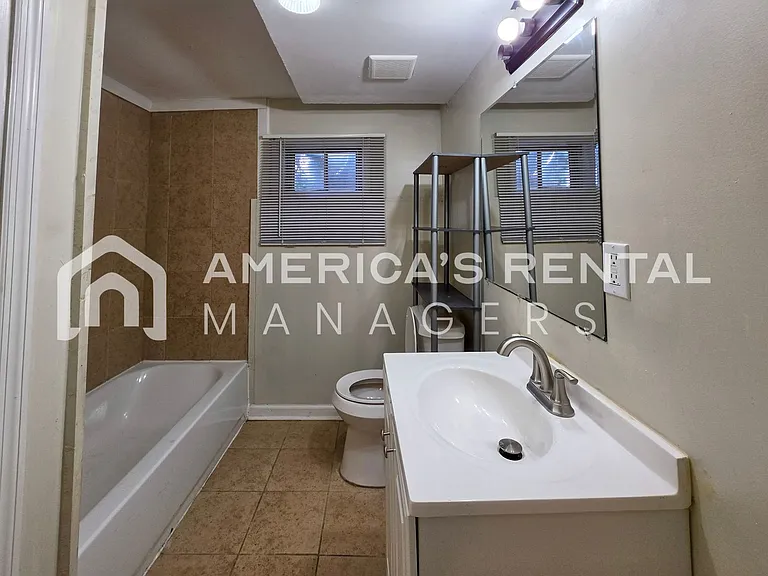 609 Quebec Dr — Photo 17