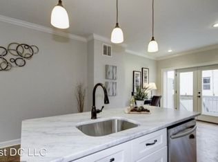 127 18th St SE, Washington, DC 20003