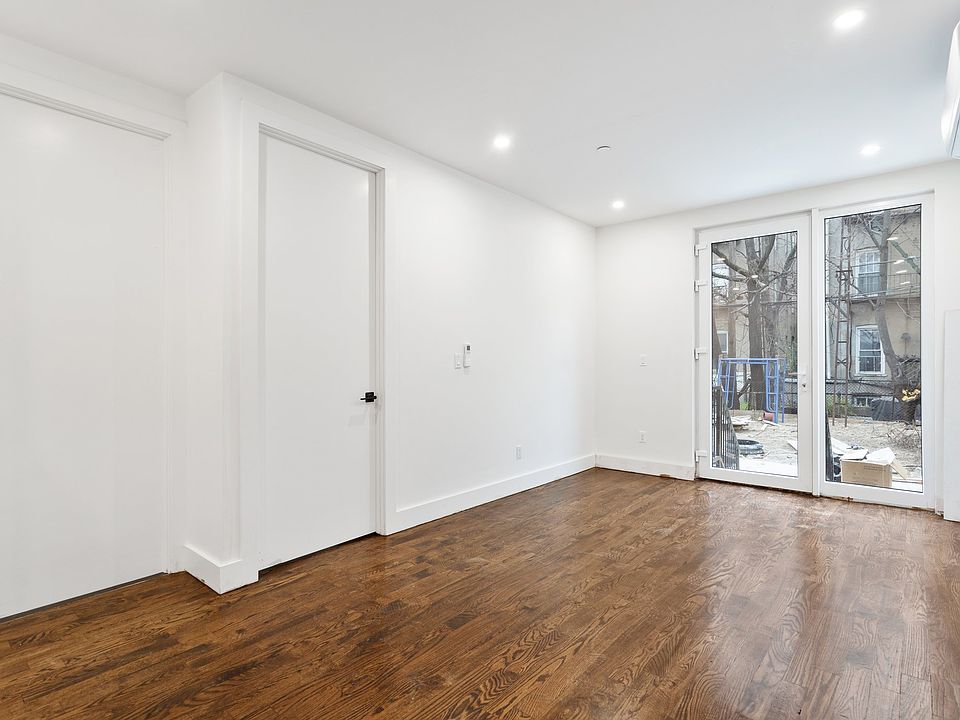 1st image of 319 Eldert St #2A