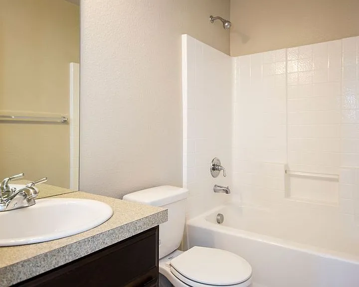 532 Walhalla Ct — Photo 11