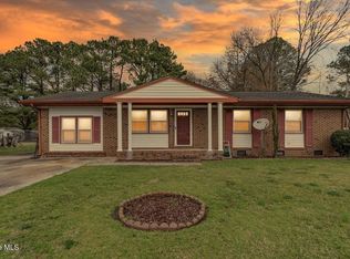 713 Oakdale Dr, Elizabeth City, NC 27909