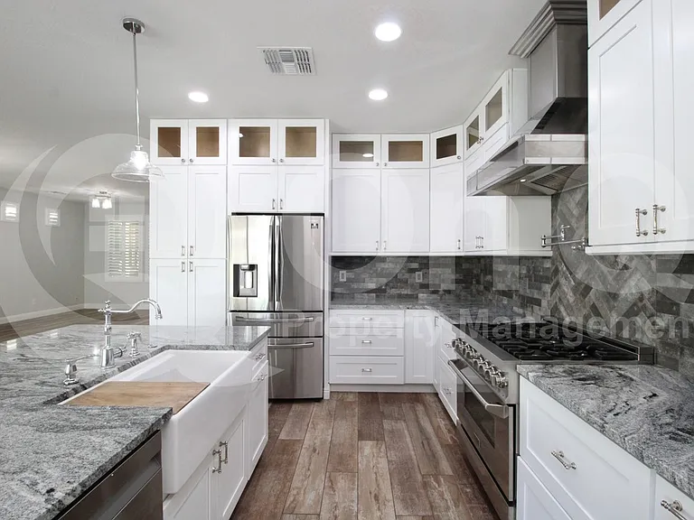 3308 E Patrick St — Photo 6