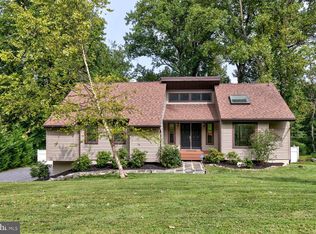 317 Brookwood Dr, Downingtown, PA 19335