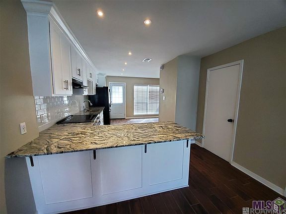 2nd image of 2293 Hollydale Ave APT 5A