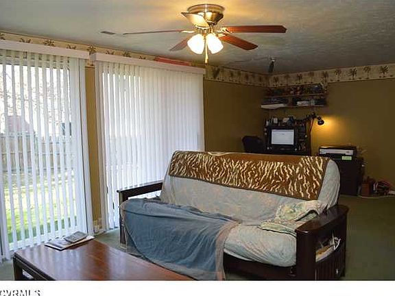 3rd image of 7608 Roscommon Ct APT 2304
