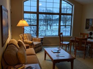 914 Foster Rd, Iowa City, IA 52245