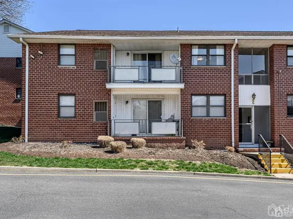 1300 Rock Ave APT E8, North Plainfield, NJ 07060