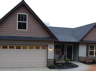 202 Muddy Ford Rd, Greenville, SC 29615