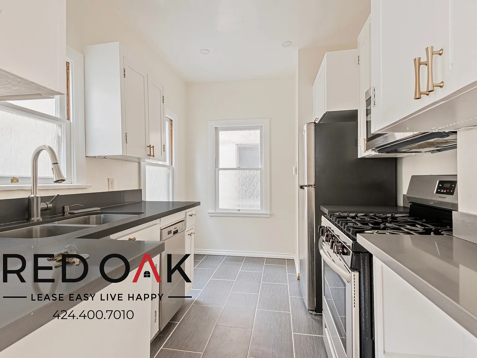 ~1 Month Free ~ Stylish Studio With Elegant Floors, Natural Light, And On-Site Laundry ~ In Covet... — Photo 4