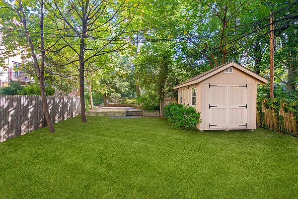 Rented by Compass | media 20