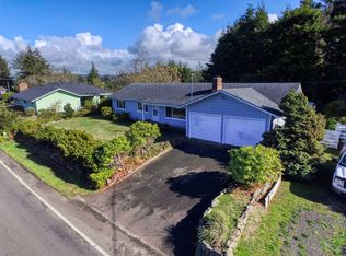 425 S Crestline Dr, Waldport, OR