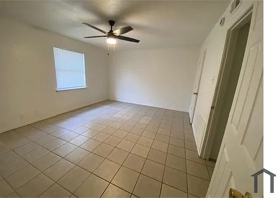 2830 Ridgecrest Dr — Photo 6