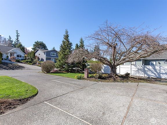 4th image of 170 Hurricane Ridge Drive