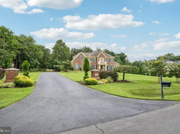 27586 Paddock Trail Pl, Chantilly, VA 20152