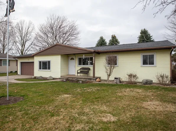 408 W Harrison St, Mentone, IN 46539