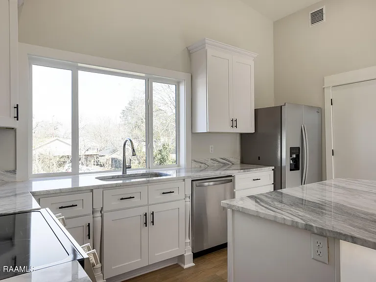 621 Stevenson St #A — Photo 18