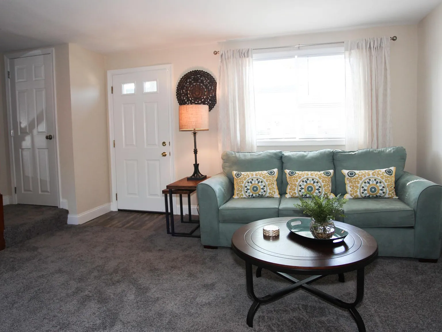 Parkside Gardens Apartments and Townhouses — Photo 4