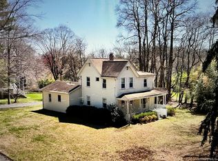 4 Sandhage Drive, Pearl River, NY 10965