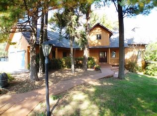 10525 Maple Rd, Hartland, MI 48353