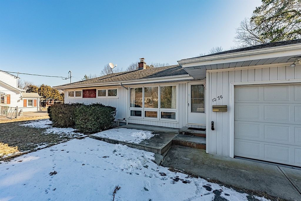 1075 Granby Rd, Chicopee, MA 01020 Zillow