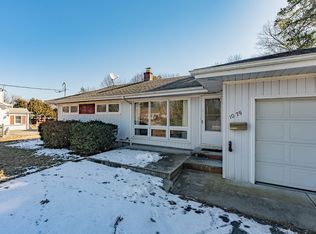 1075 Granby Rd, Chicopee, MA 01020