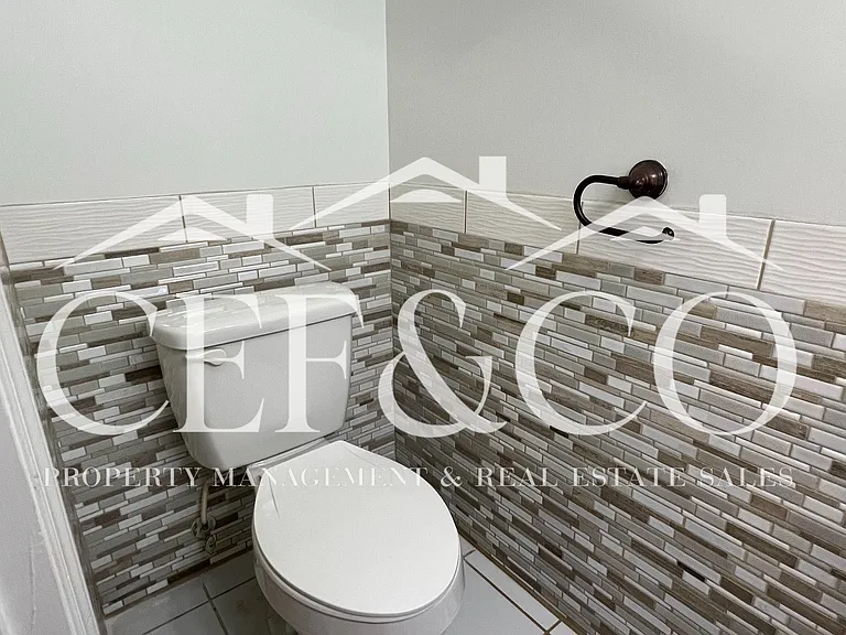 7 Summercreek Dr — Photo 24
