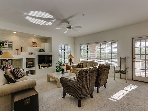 4th image of 9253 N Firebrick Dr Unit 105