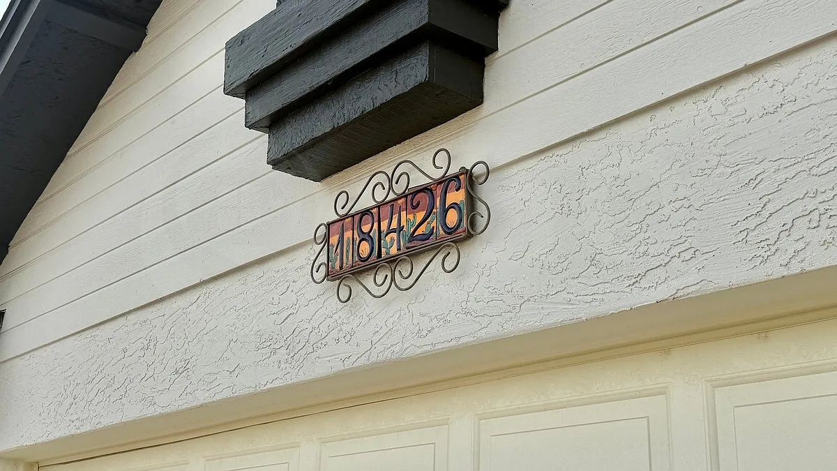 3 bed, 2.0 bath, 1054 sqft, $2,650 — Photo 3