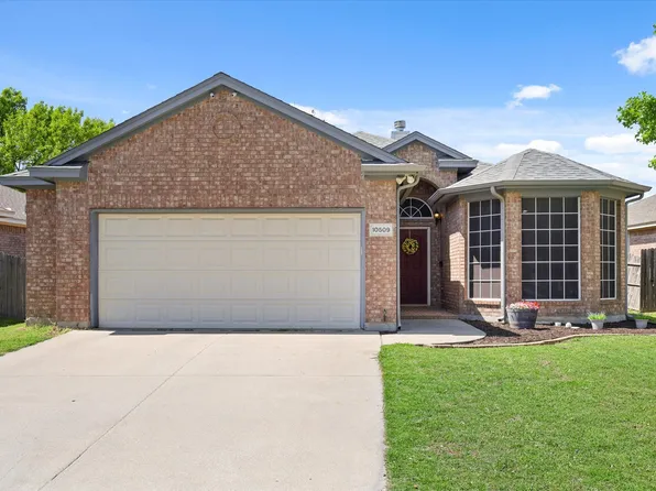 10509 Cloisters Dr, Fort Worth, TX 76131