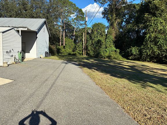 2nd image of 5119 Heskett Ln