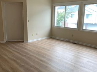 302 Michelle Ct, Newark, DE 19711