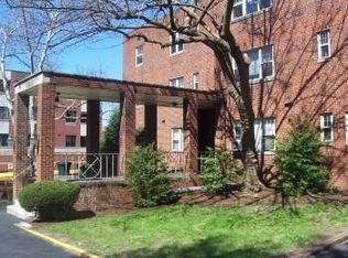 5300 Fifth, Pittsburgh, PA 15232