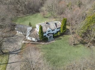 705 Old Long Lake Rd, Wayzata, MN 55391