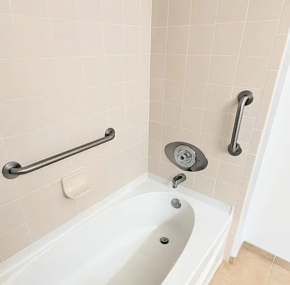1064 N Tamiami Trl #1606 — Photo 17