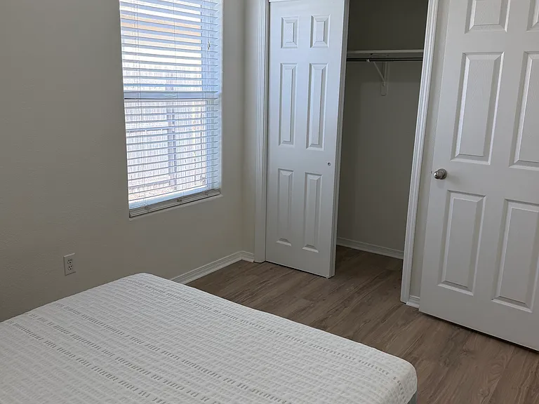 1600 Bradley Ct — Photo 15