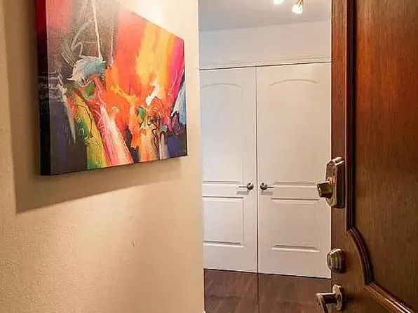 2 Adams St, Denver, CO