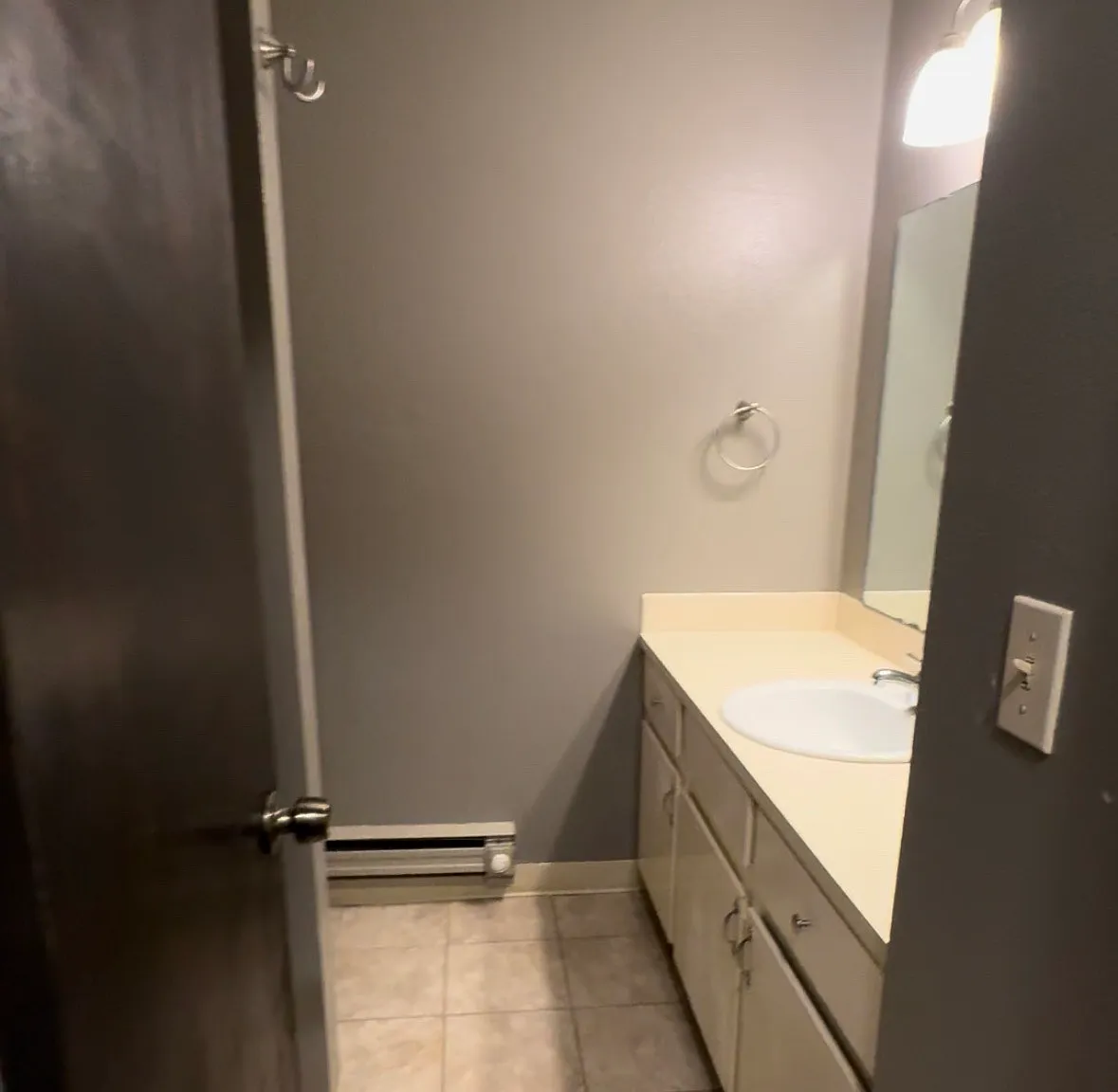 1209 W Plum St — Photo 4