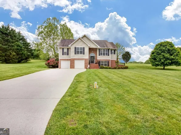 236 Five Oaks Dr, Clarkesville, GA 30523