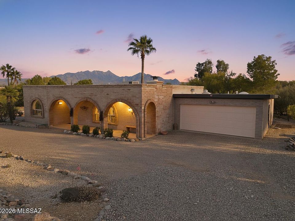 1st image of 661 W Via De Suenos