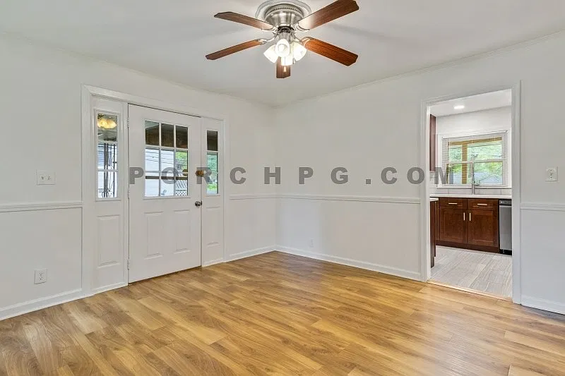 3 bed, 1.5 bath, $2,200 — Photo 4