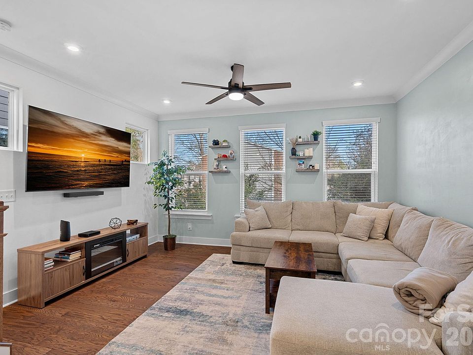 1st image of 4012 Capital Ridge Ct