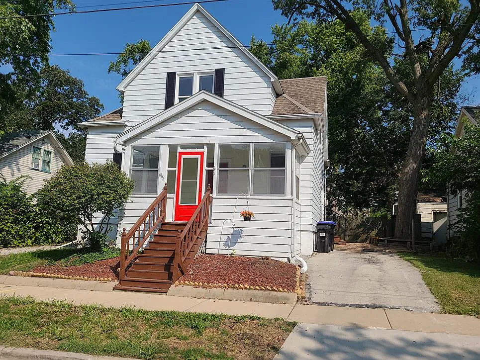608 E Jackson St photo 1