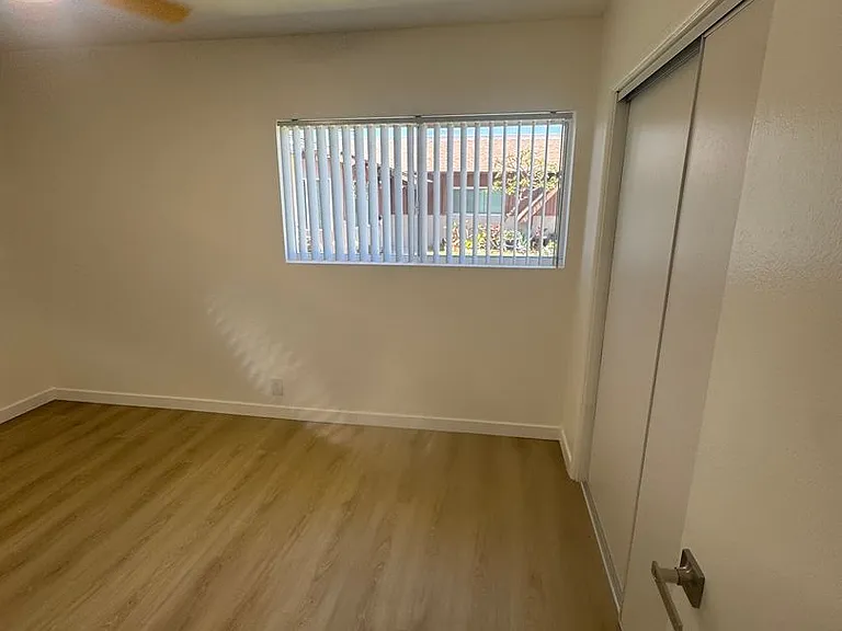 10541 Sycamore Ave — Photo 17