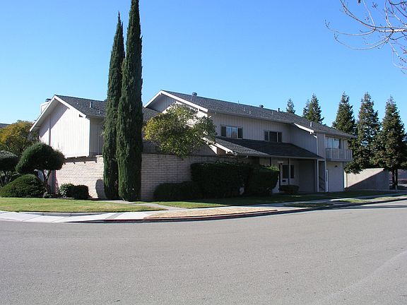 2nd image of 5307 Sonoma Dr #3