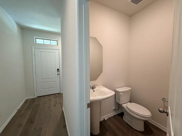 1513 Silver Canoe Way — Photo 4